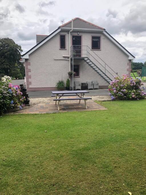 Meadow House In County Donegal * Donegal Town